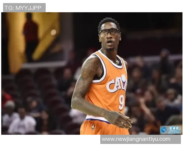 奎因高效发挥助力球队胜利理查德首发表现令人失望桑德斯犯规过多影响比赛